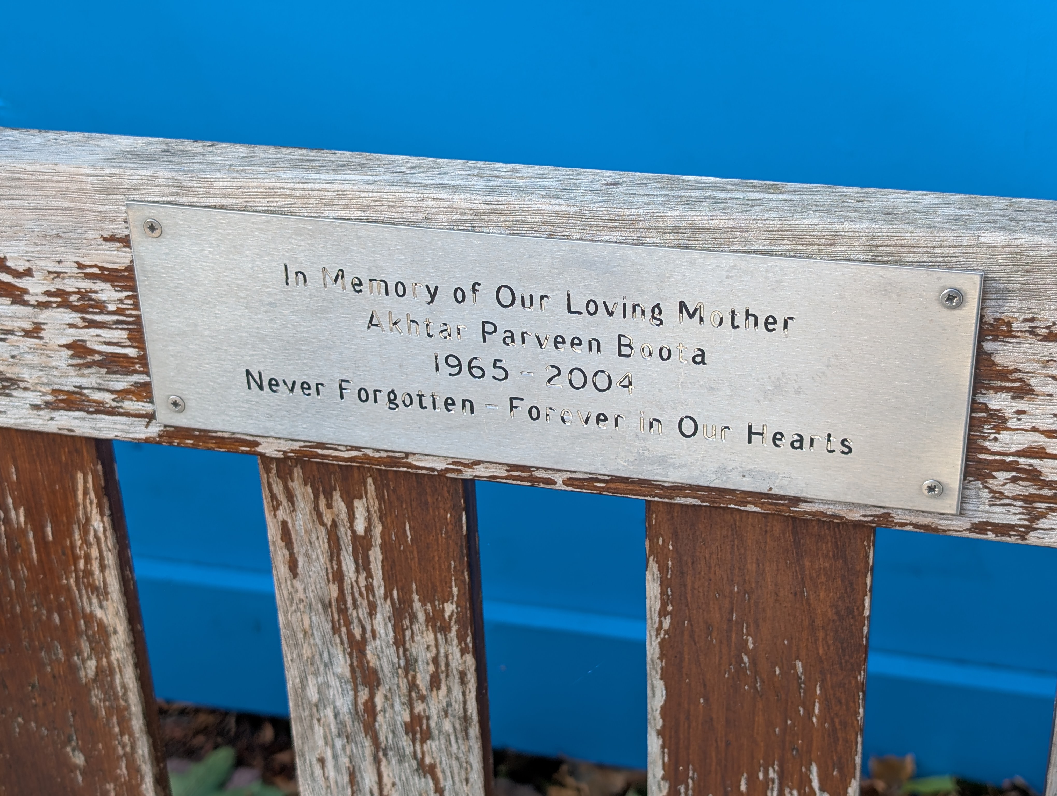 Openbenches in memory of our loving mother akhtar parveen boo